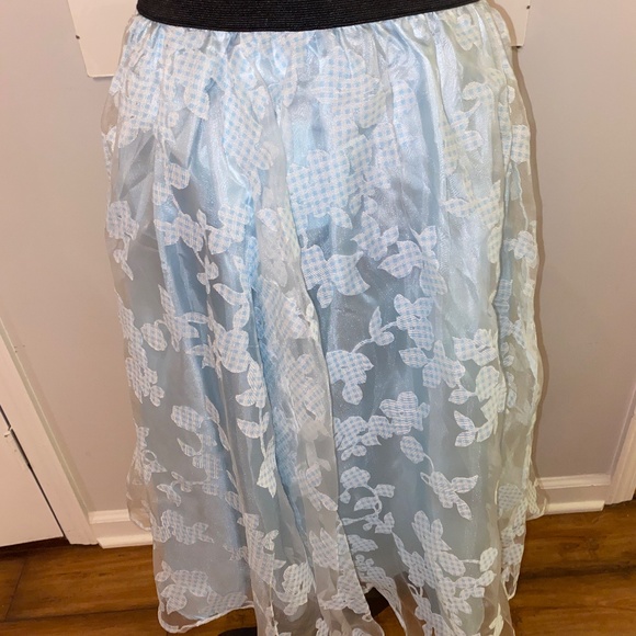 Light Blue Floral Accent Flare Skirt - Picture 8 of 11